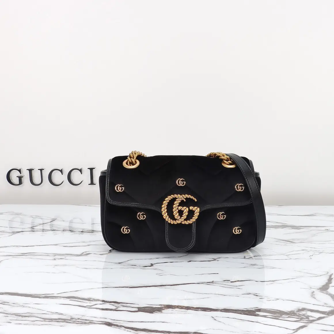 Gucci， Original leather, model number 446744g velvet