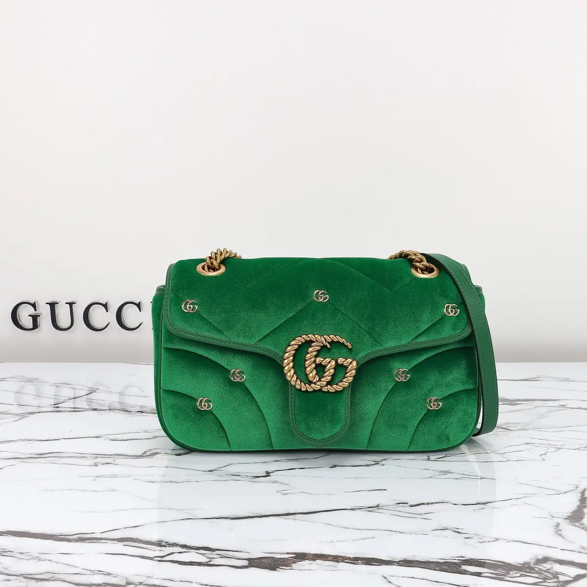 Gucci， Original leather, style 443497 green velvet