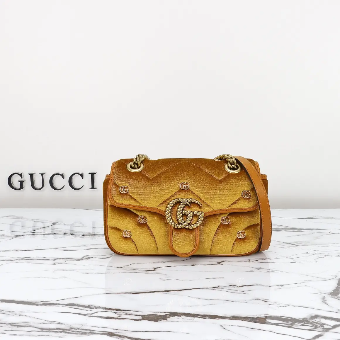 Gucci， Original leather, model number 446744 dark yellow
