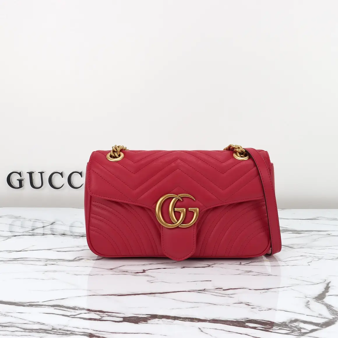 Gucci， Original leather, model number 443497, new red