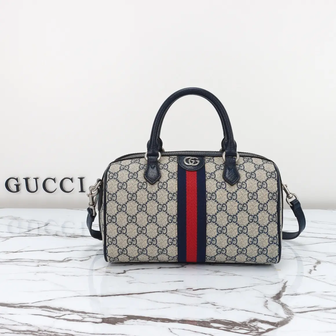 Gucci， Original leather, model number 772061, blue glue size: width 26