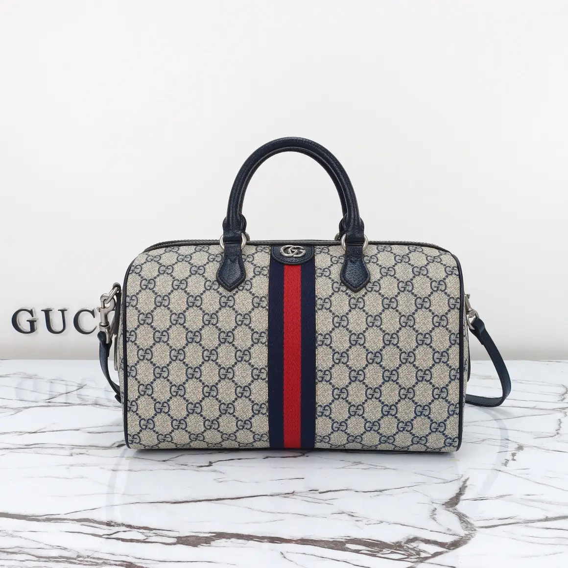 Gucci， Original leather, model number 772065, blue glue size: width 31x