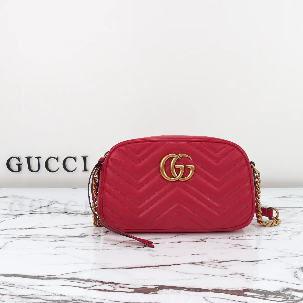 Gucci， Original leather, model number 447632, new red size