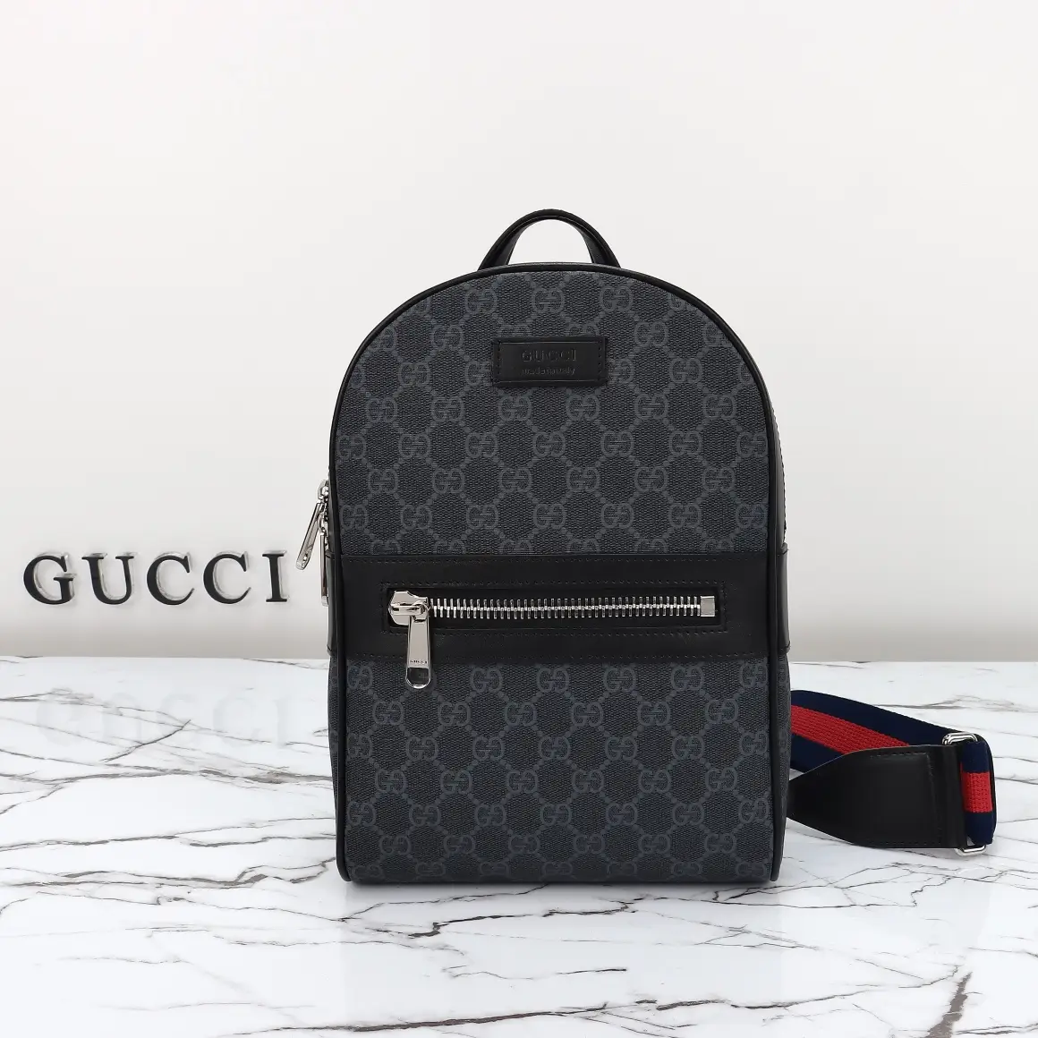 Gucci， Original leather, model number 771164 grams adhesive size