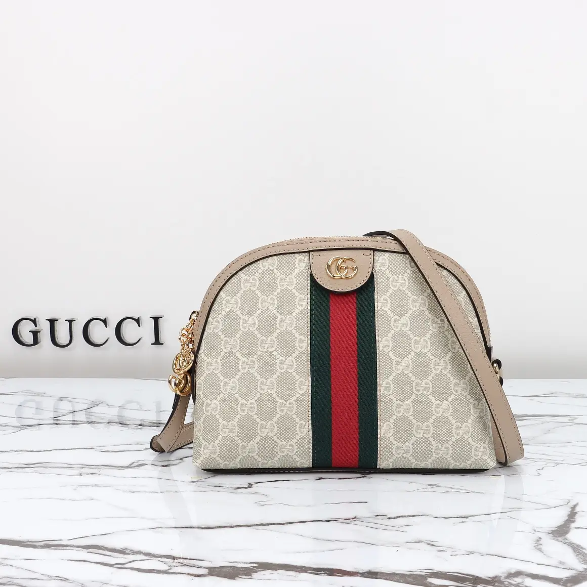 Gucci， Original leather, model number 499621 meters, adhesive size: width 23