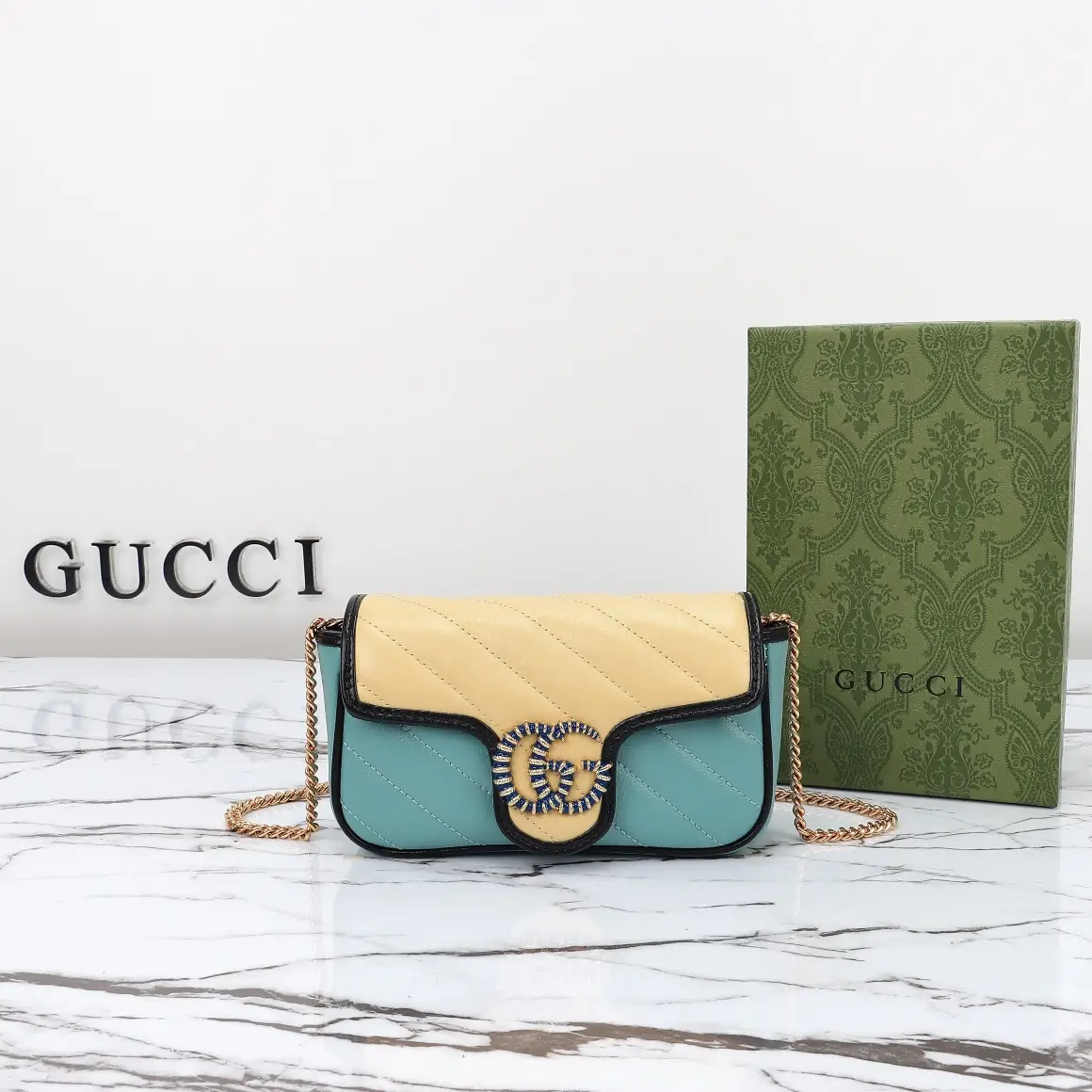 Gucci， Original leather, model number 574969 Apricot Lanc ruler
