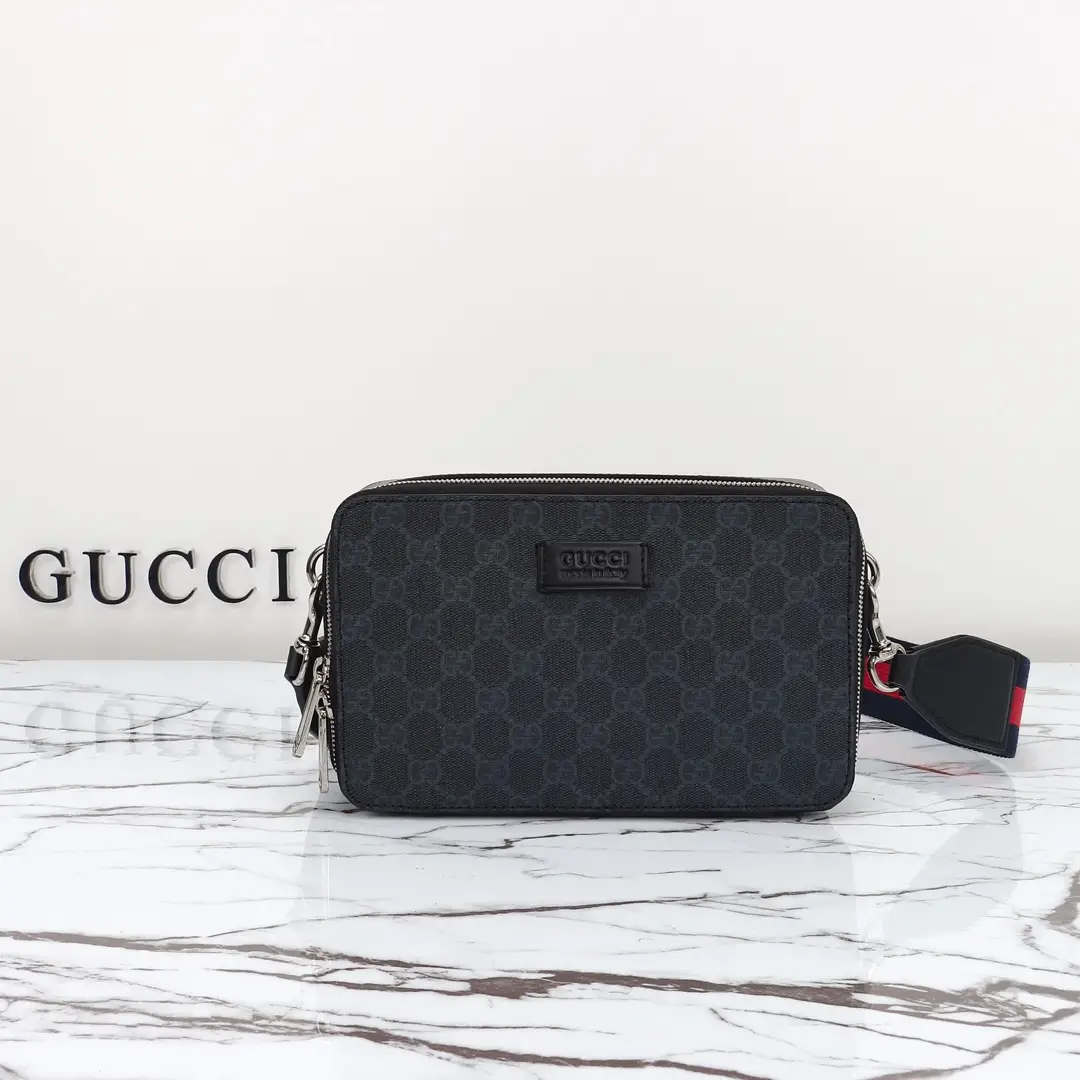 Gucci， Original leather, model number 774161 grams, adhesive size: width 22
