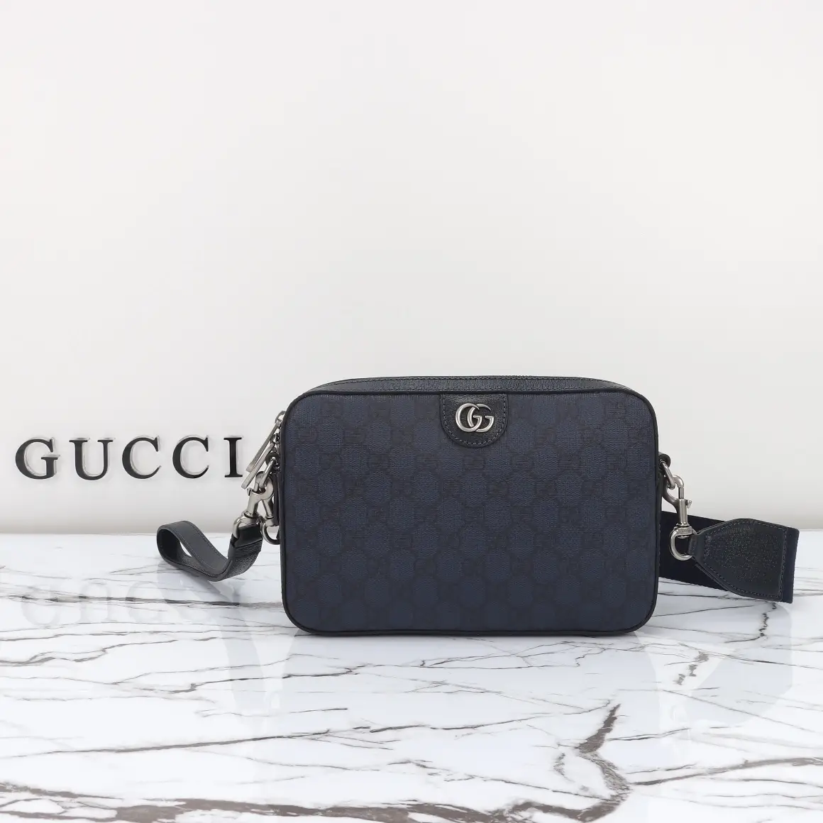 Gucci， Original leather, model number 699439, deep blue adhesive size: width 23