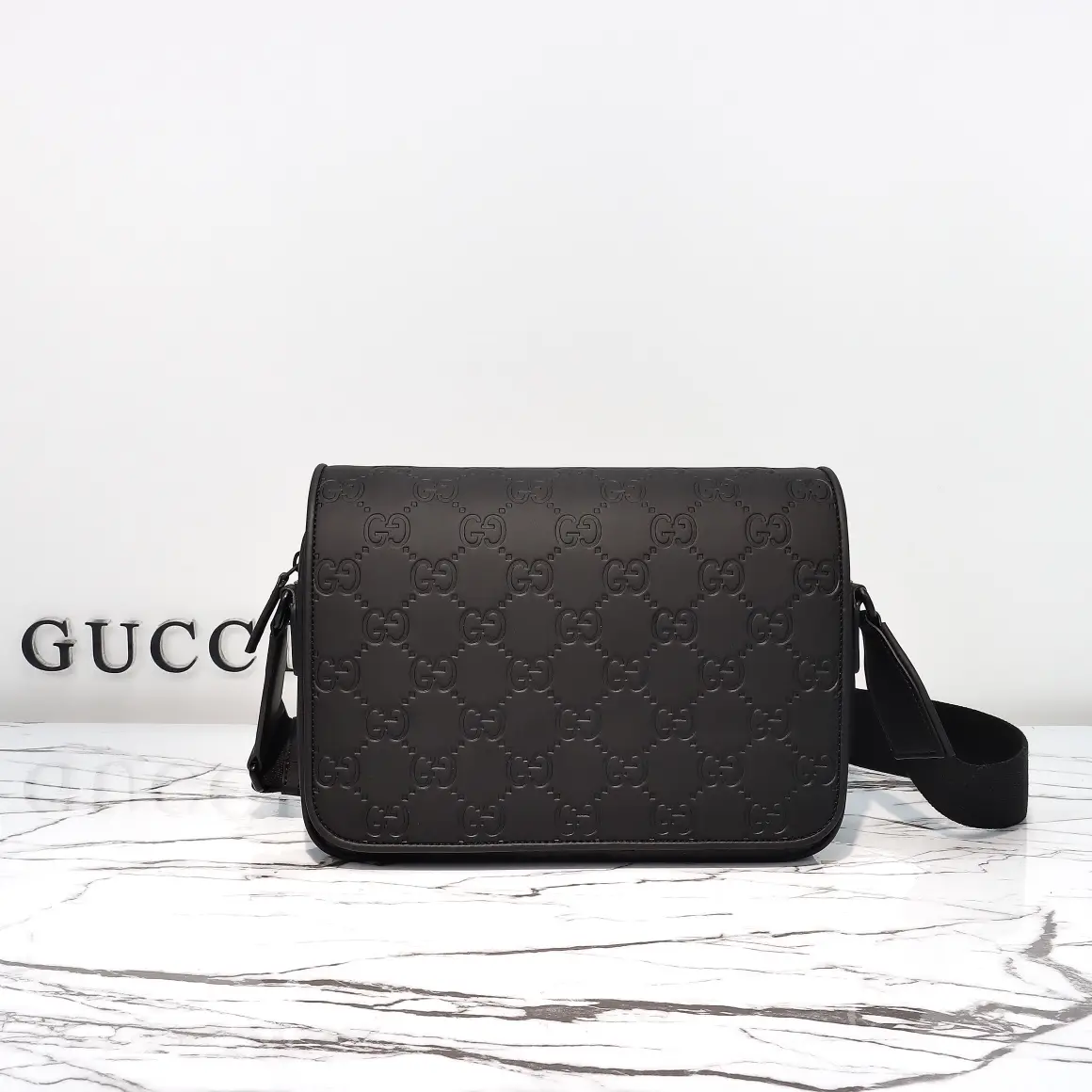 Gucci， Original leather, model number 775097 grams, compression size: width 26x
