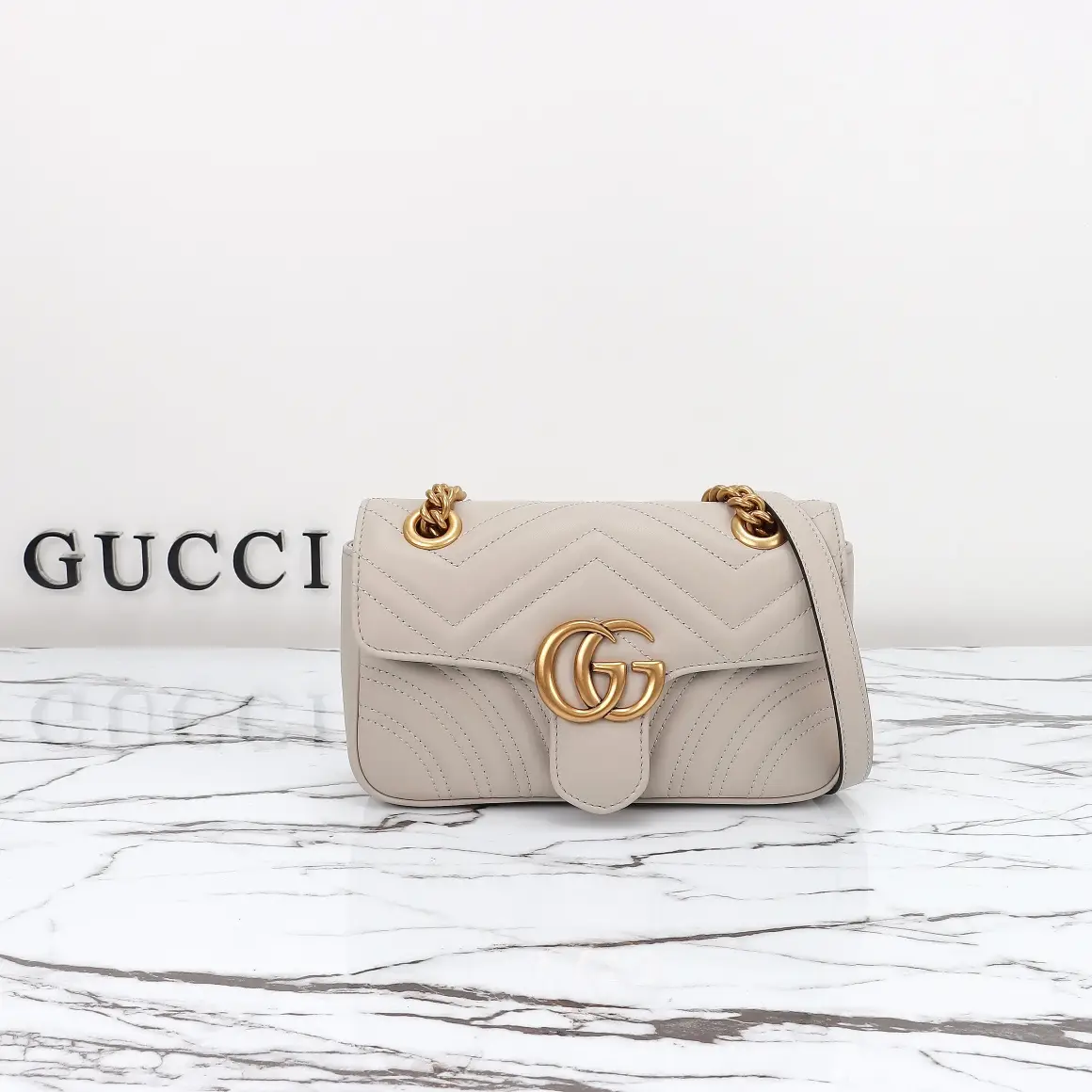 Gucci， Original leather, model number 446744 light gray