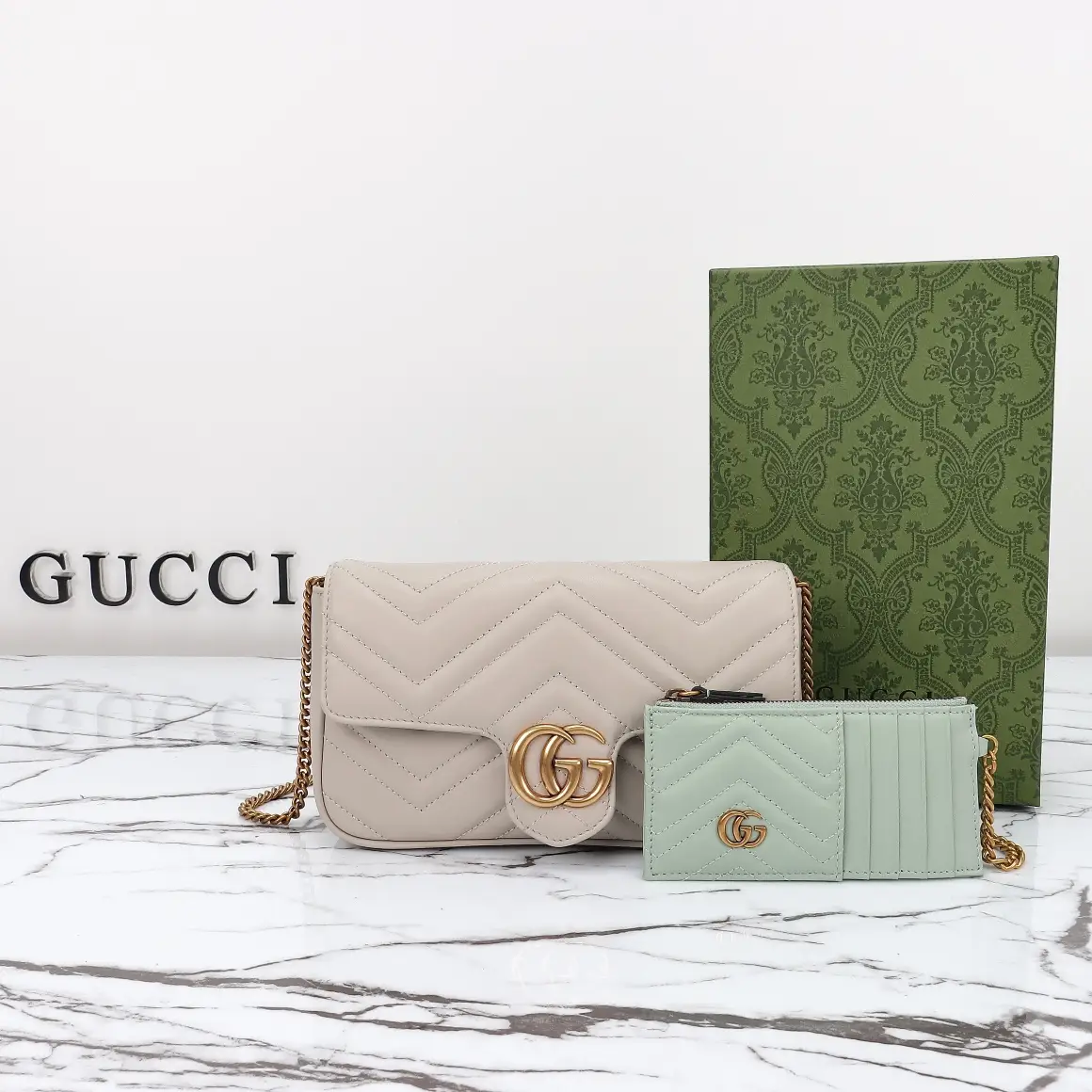 Gucci， Original leather, style 751526 light gray