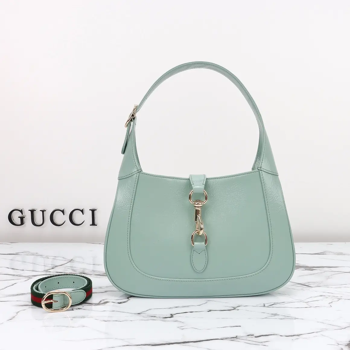 Gucci， Original leather, style 782849 light green patent leather size: width 2