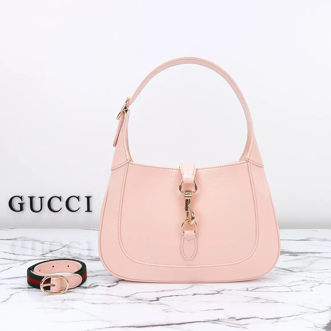 Gucci， Original leather, style 782849, light powder patent leather size: width 2
