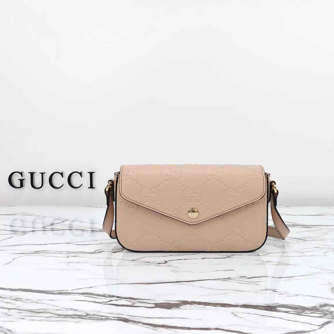 Gucci， Original leather, model number 772794, shallow meters