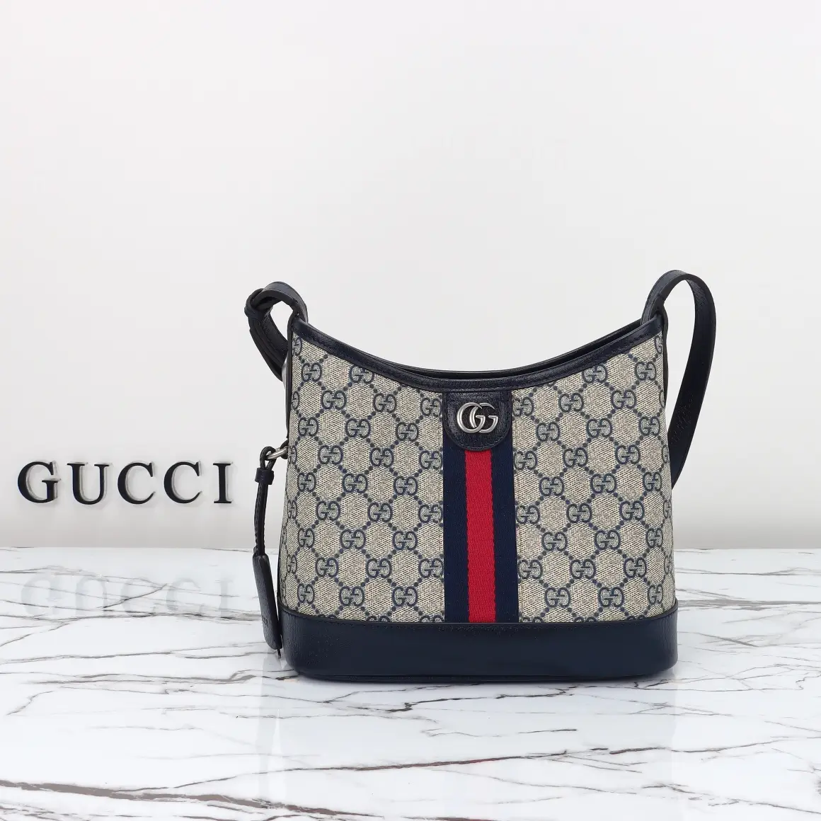 Gucci， Original leather, model number 781402, blue glue size: 23x wide