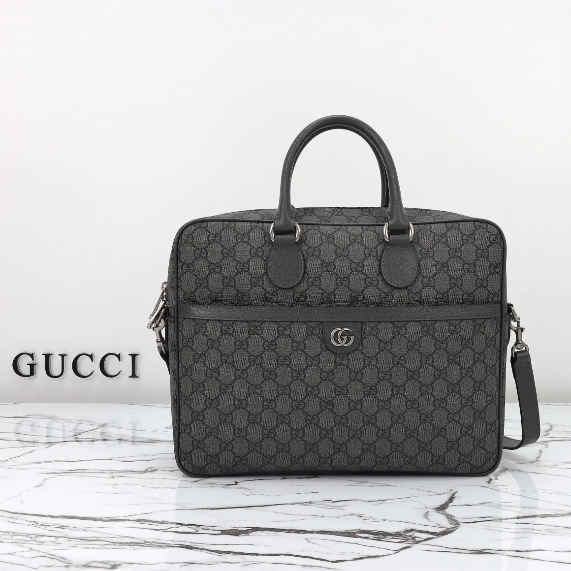 Gucci， Original leather, model number 792116 gray adhesive size: width 36