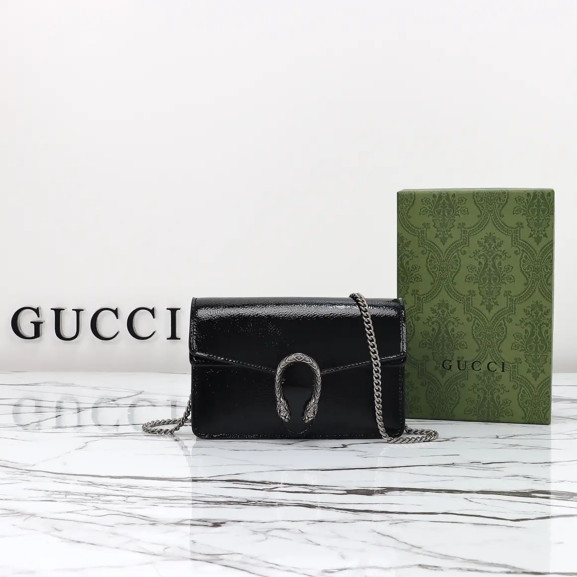 Gucci， Original leather, model number 795368g patent leather ruler