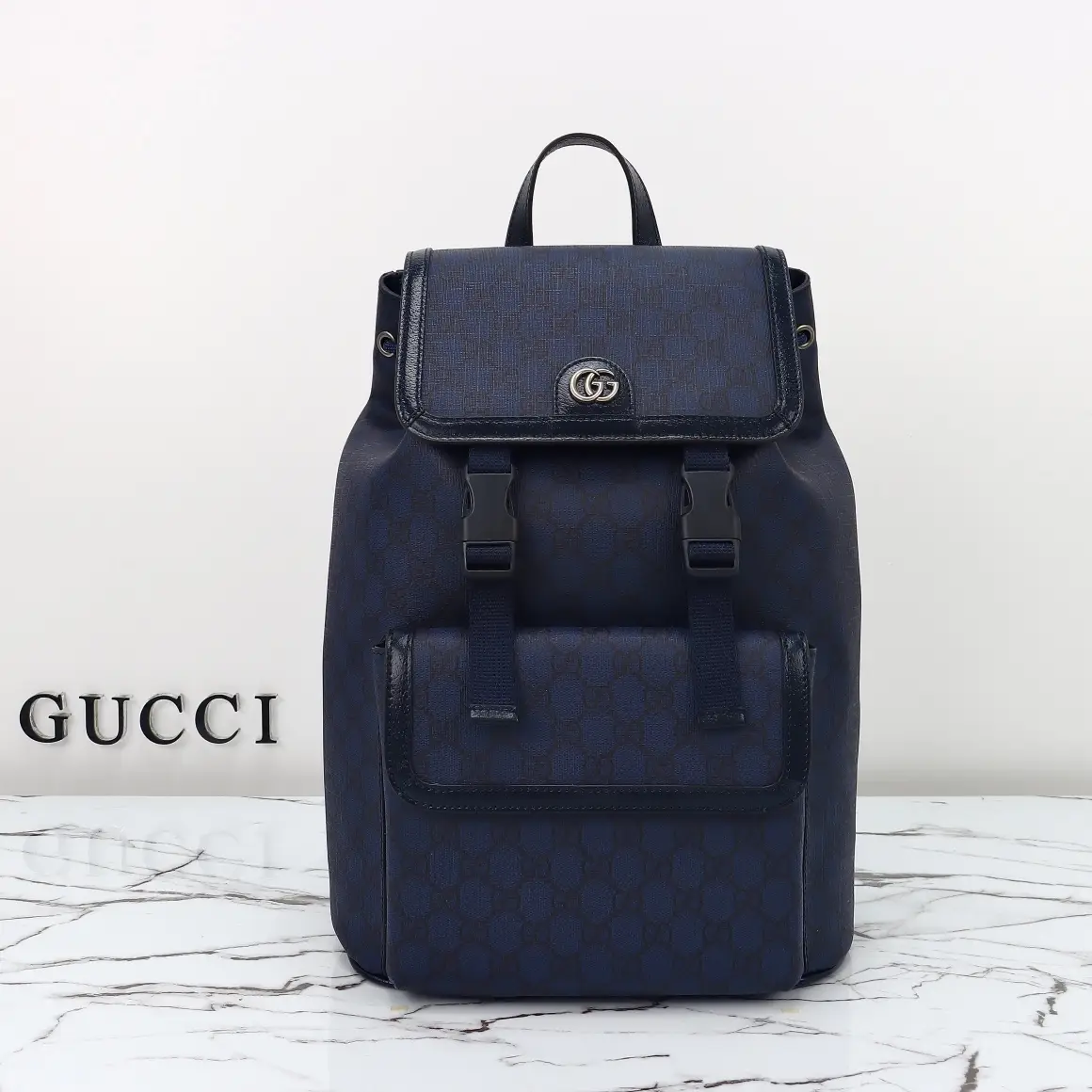 Gucci， Original leather, model number 792114 deep blue