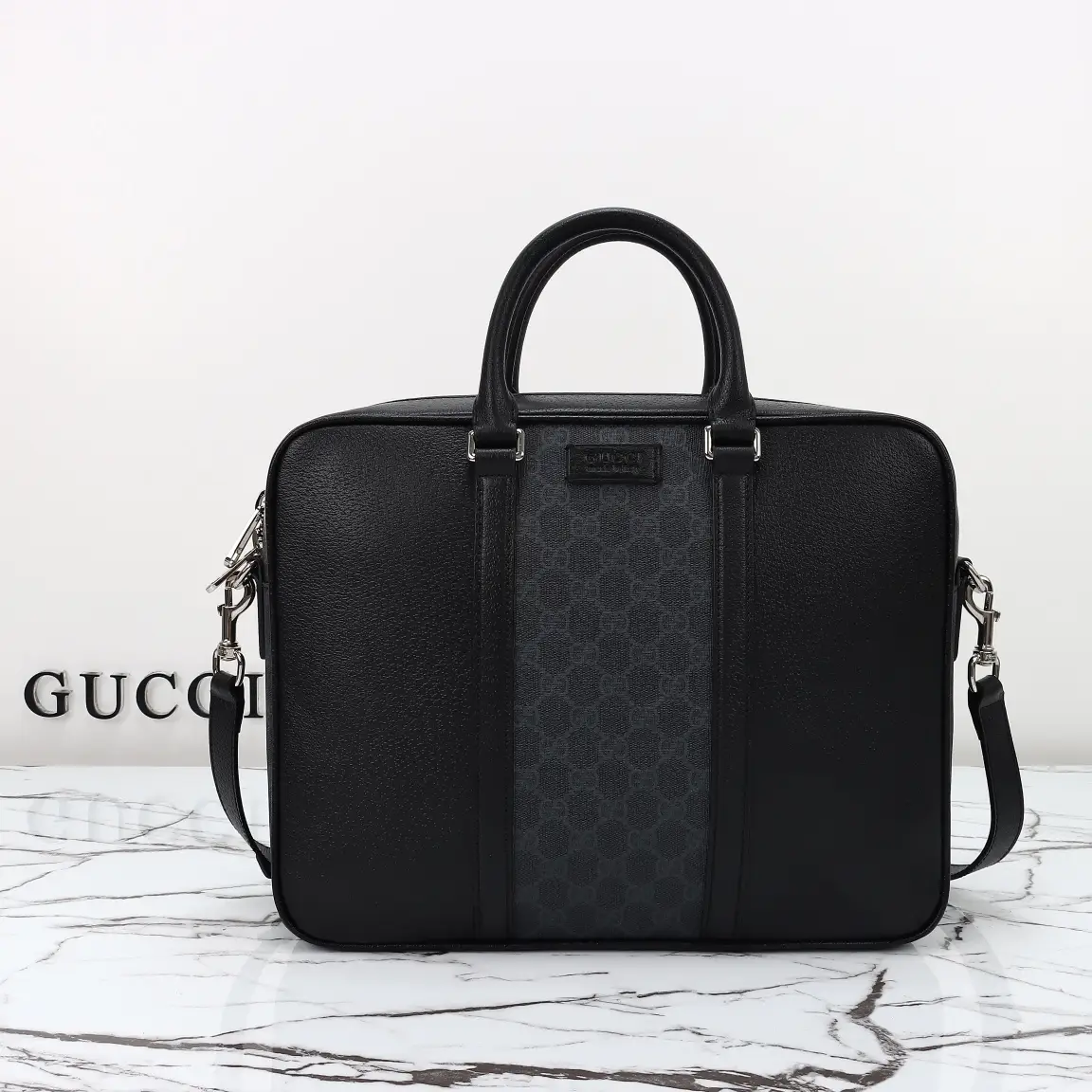 Gucci， Original leather, model number 795461 grams rubber leather size: width 3