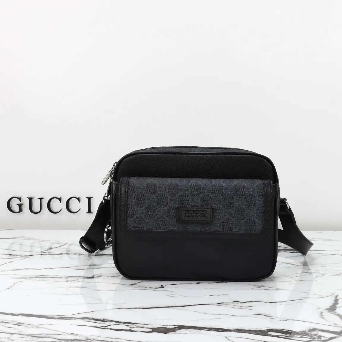 Gucci， Original leather, model number 795464 grams rubber leather size: width 2