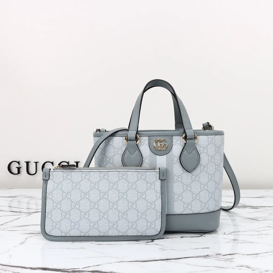 Gucci， Original leather, model number 811716 light blue