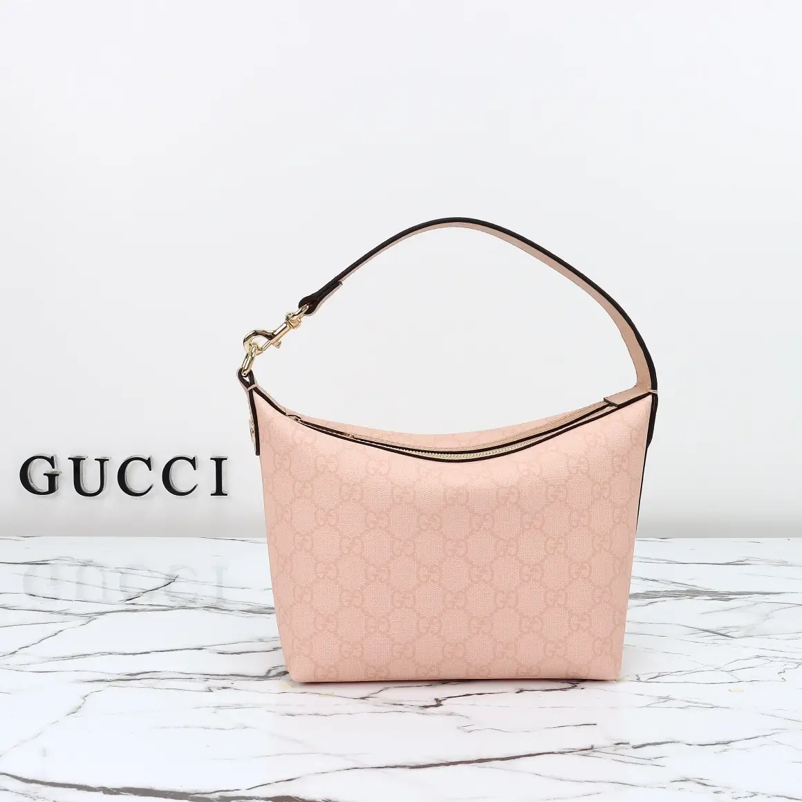 Gucci， Original leather, style 795170 light powder