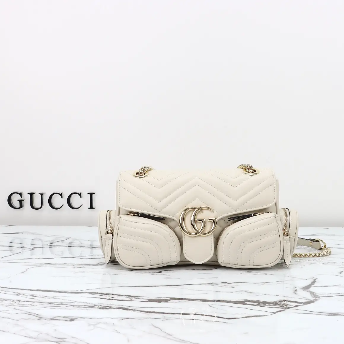 Gucci， Original leather, model number 795228, white leather size