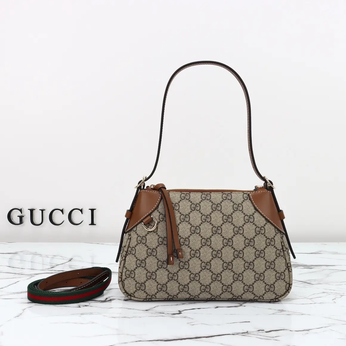 Gucci， Original leather, style 815218 apricot brown