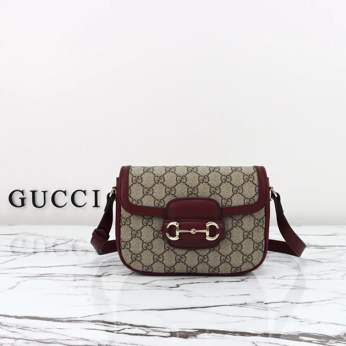 Gucci， Original leather, model number 815205 Brown Red