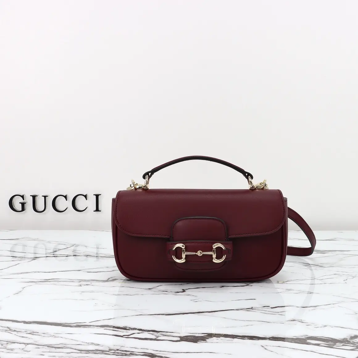 Gucci， Original leather, model number 815206 Red