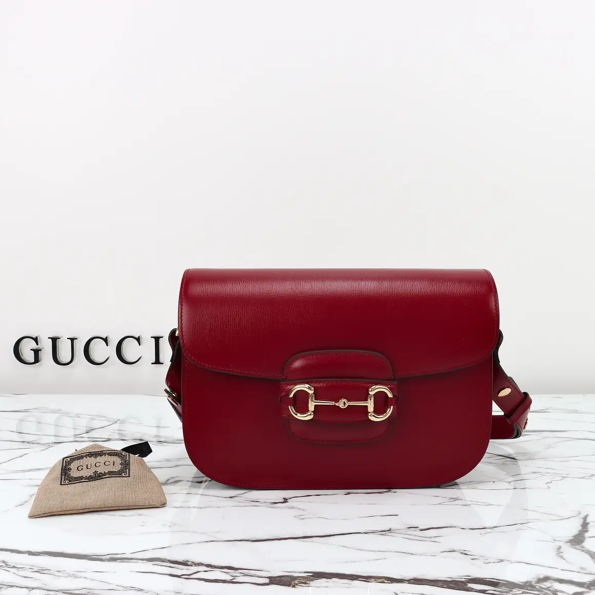 Gucci， Original leather, model number 602204 Red