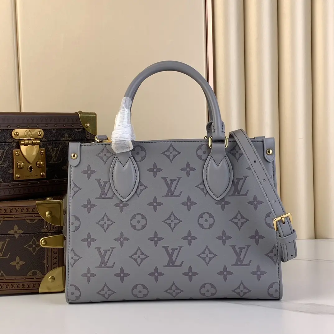 ONTHEGO small handbag m12465 gray (silk screen printing)
Monog
