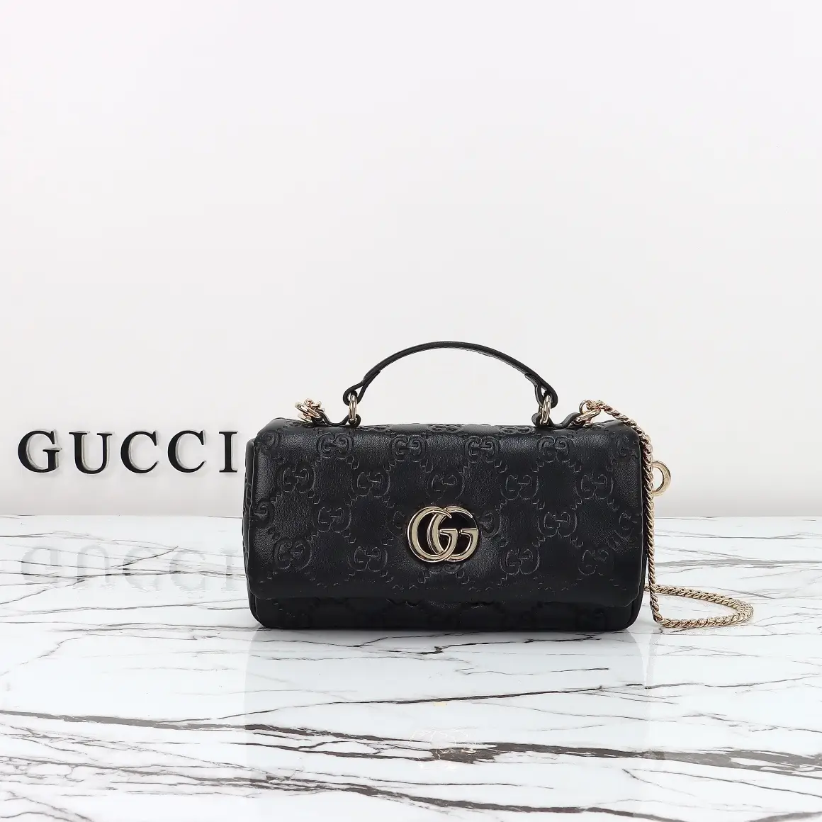 Gucci， Original leather, style 806017g embossed ruler