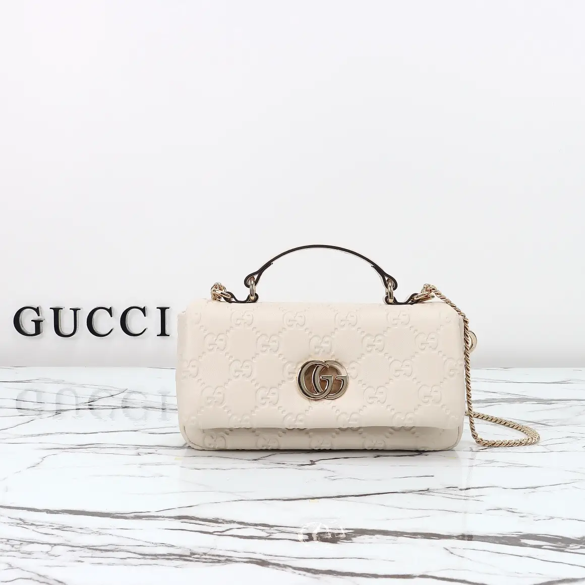Gucci， Original leather, style 806017 white embossed ruler