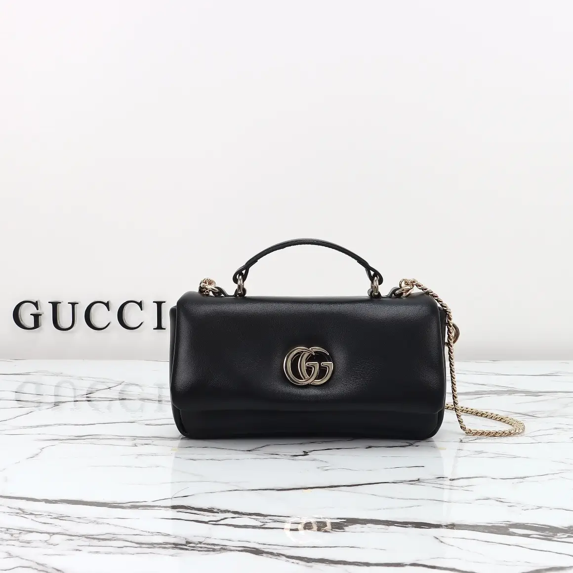 Gucci， Original leather, model number 806017 gram leather size