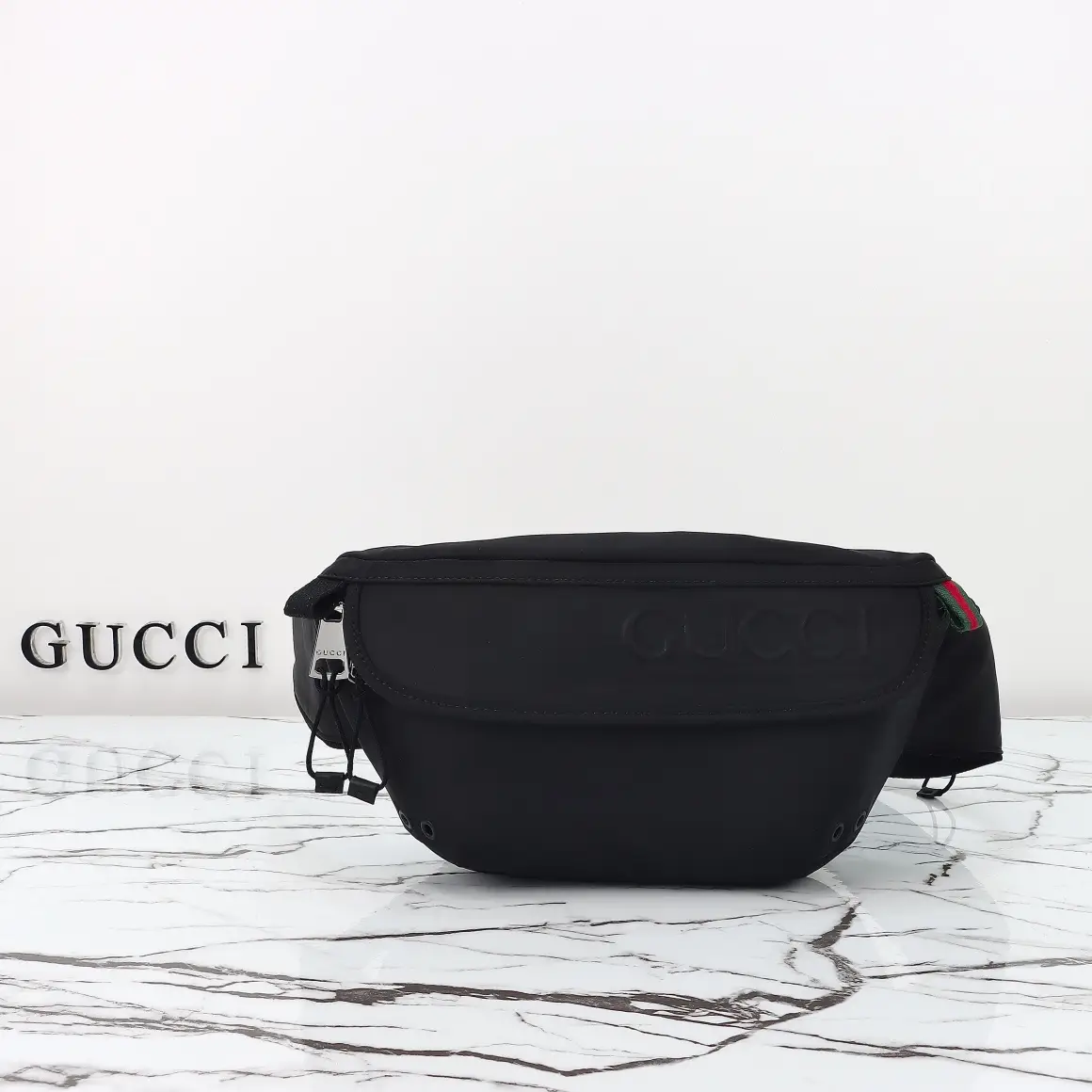 Gucci， Original leather, model number 804262, fabric size