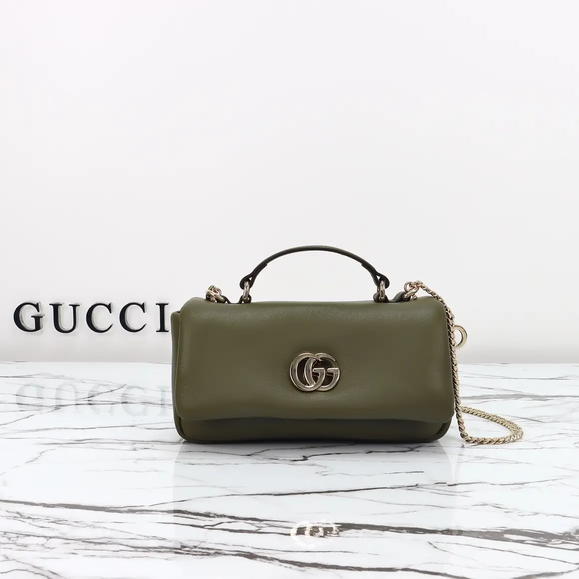 Gucci， Original leather, style 806017 olive green leather