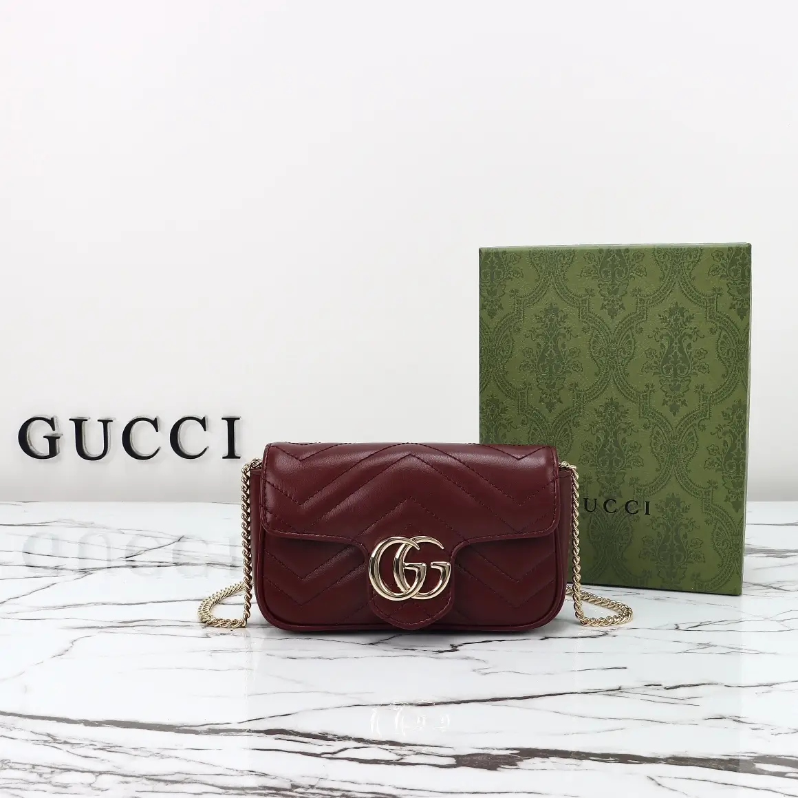 Gucci， Original leather, model number 476433 Ankela Red