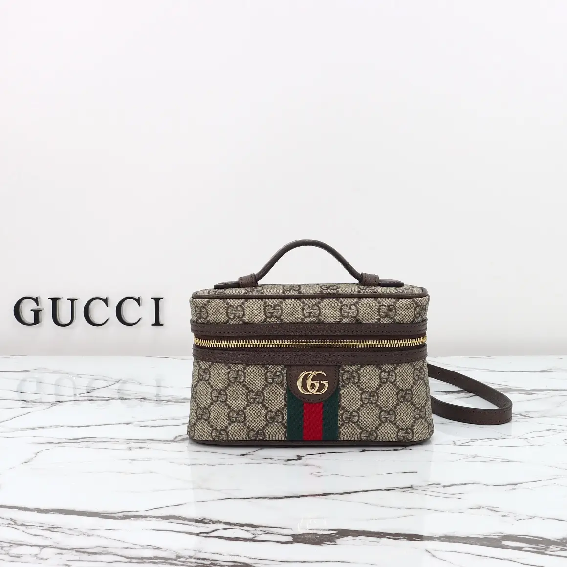 Gucci， Original leather, style 816357 Apricot Brown Size: Width 20x