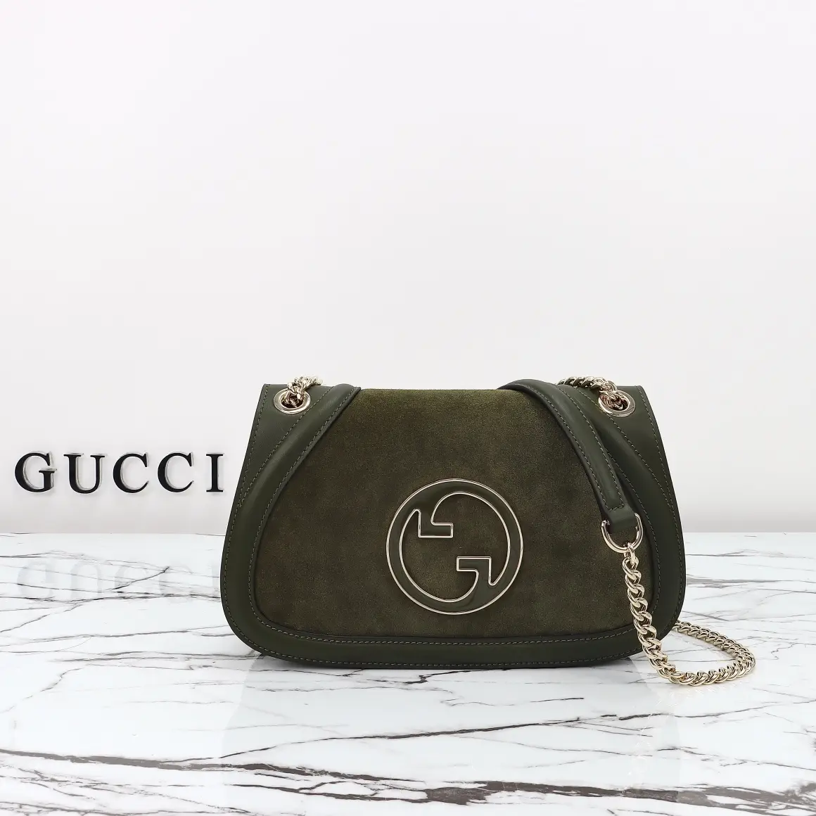 Gucci， Original leather, model number 815715 green grinder