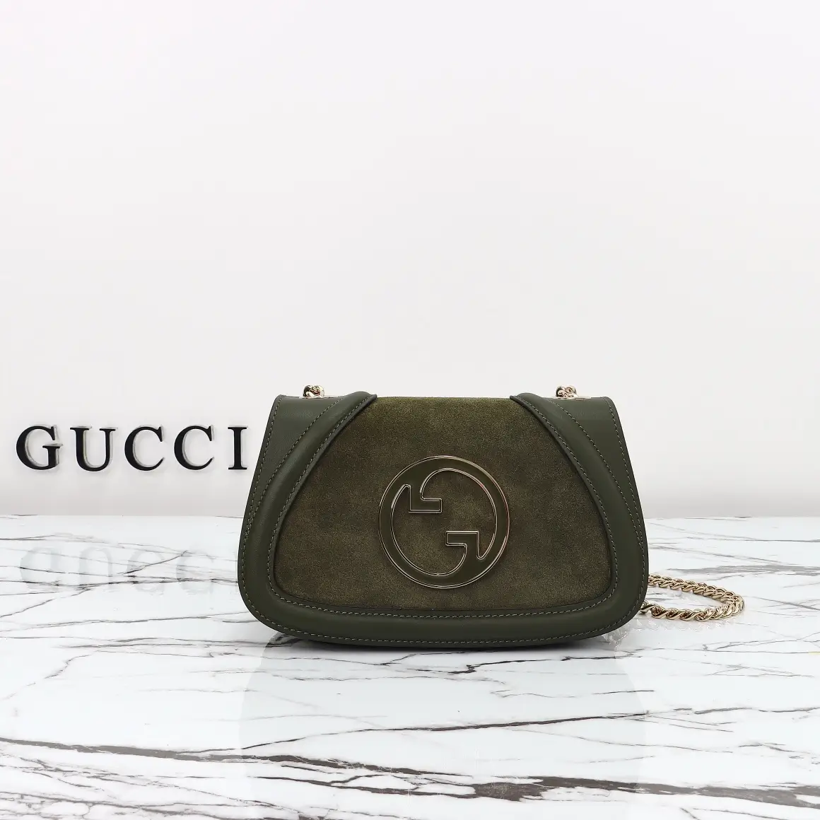 Gucci， Original leather, model number 815711 green grinder