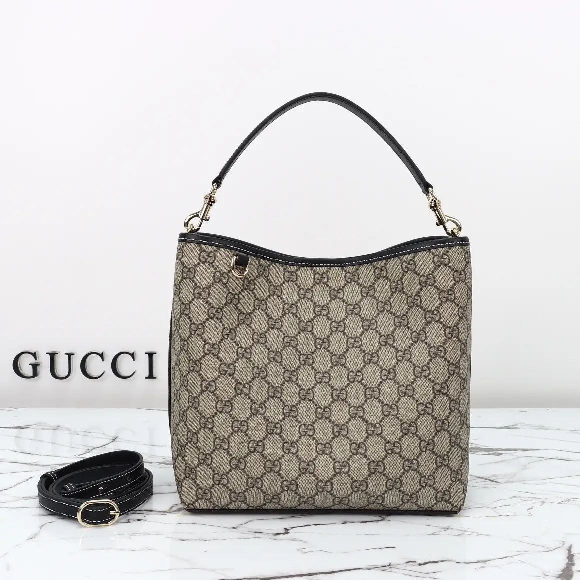 Gucci， Original leather, style 815103 apricot grams