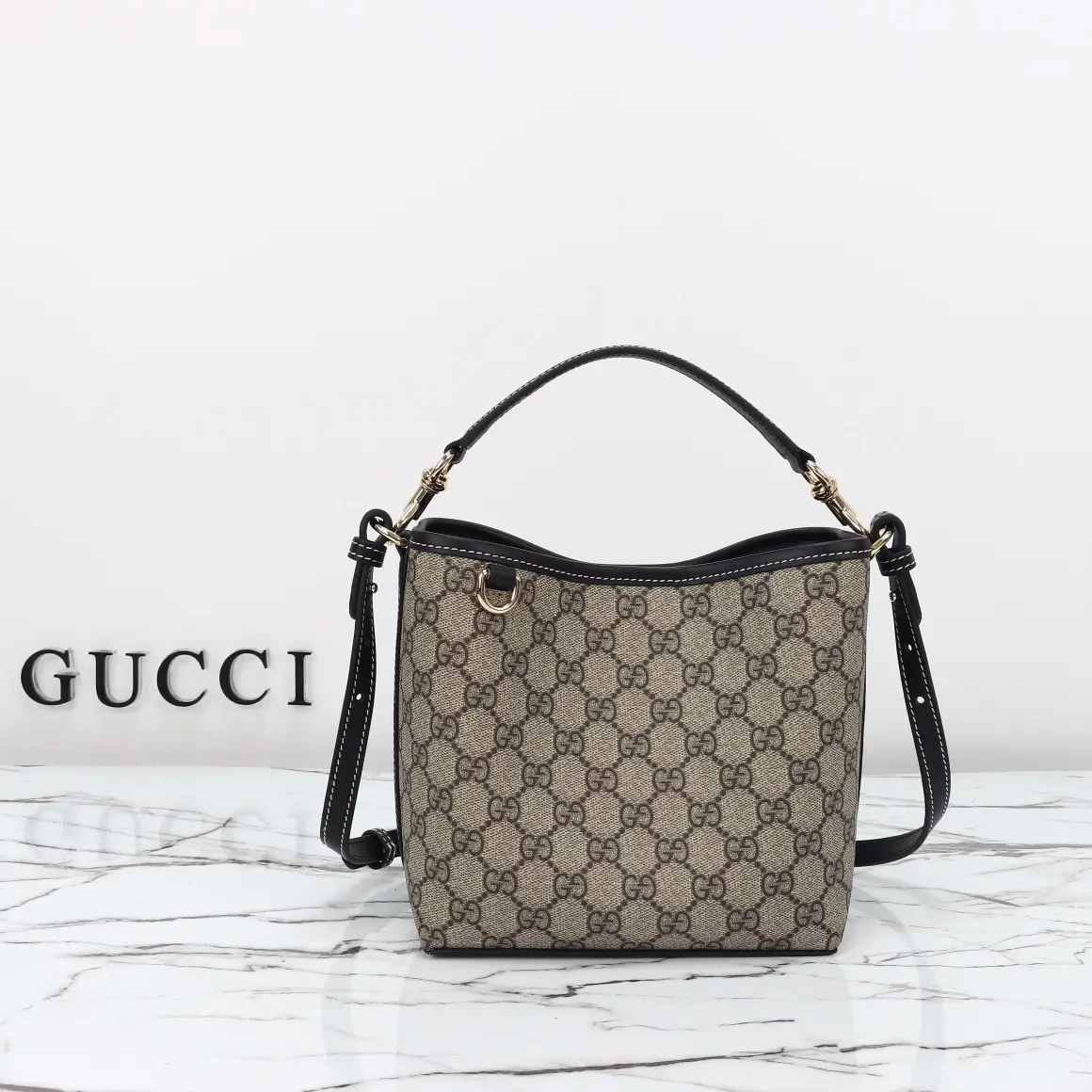Gucci， Original leather, style 815118 apricot grams