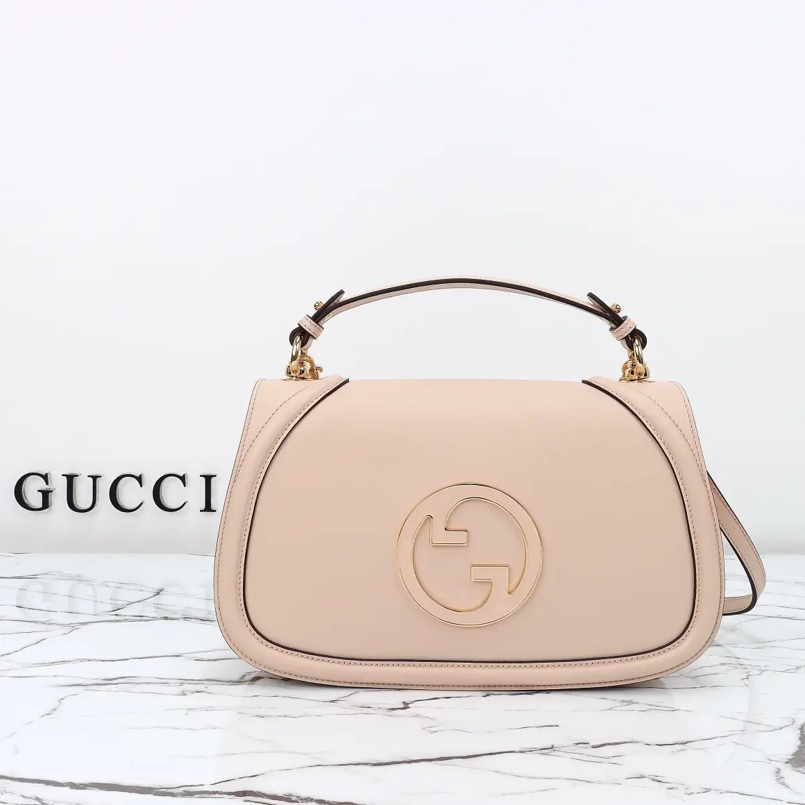 Gucci， Original leather, model number 815719, new shallow