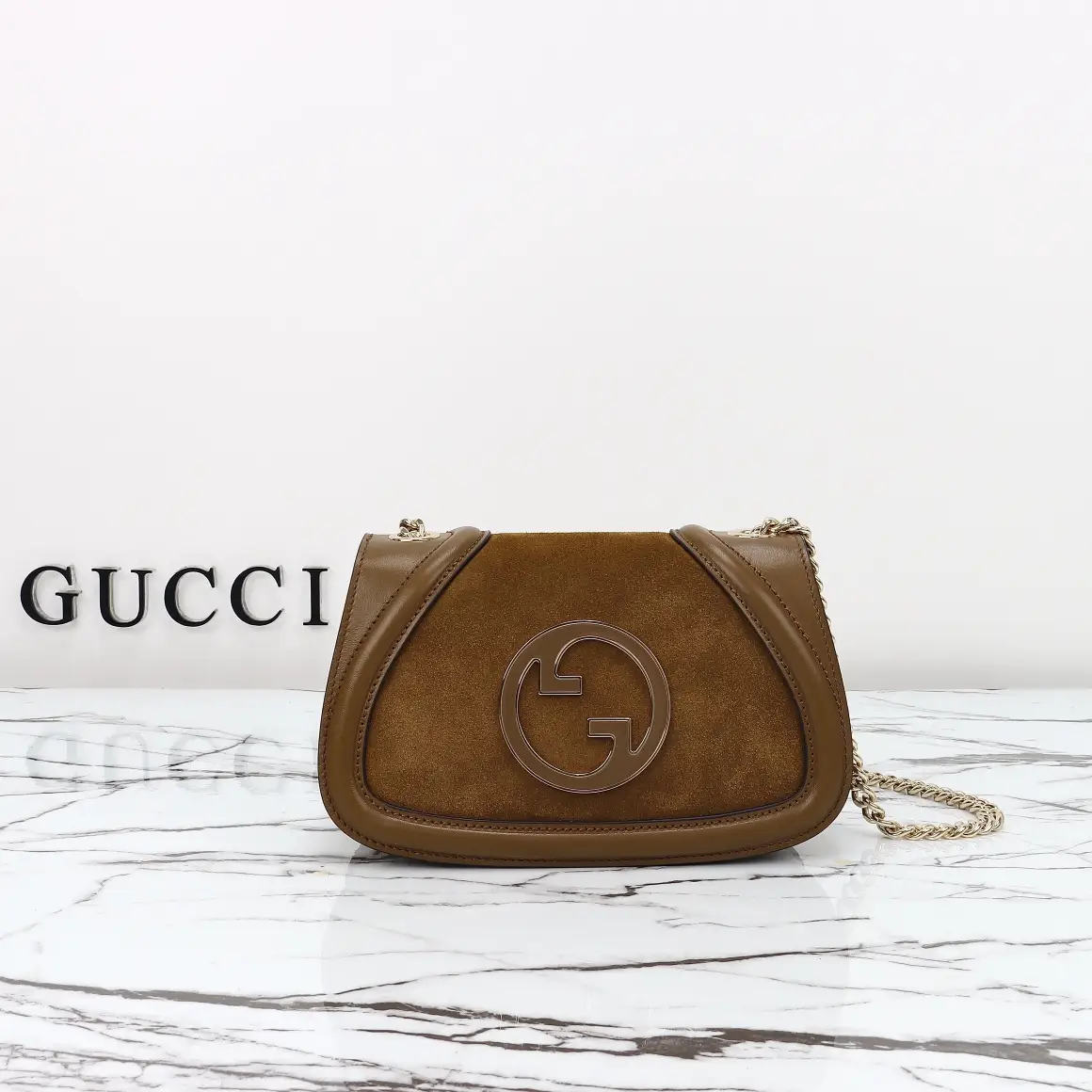 Gucci， Original leather, model number 815711 brown grinder