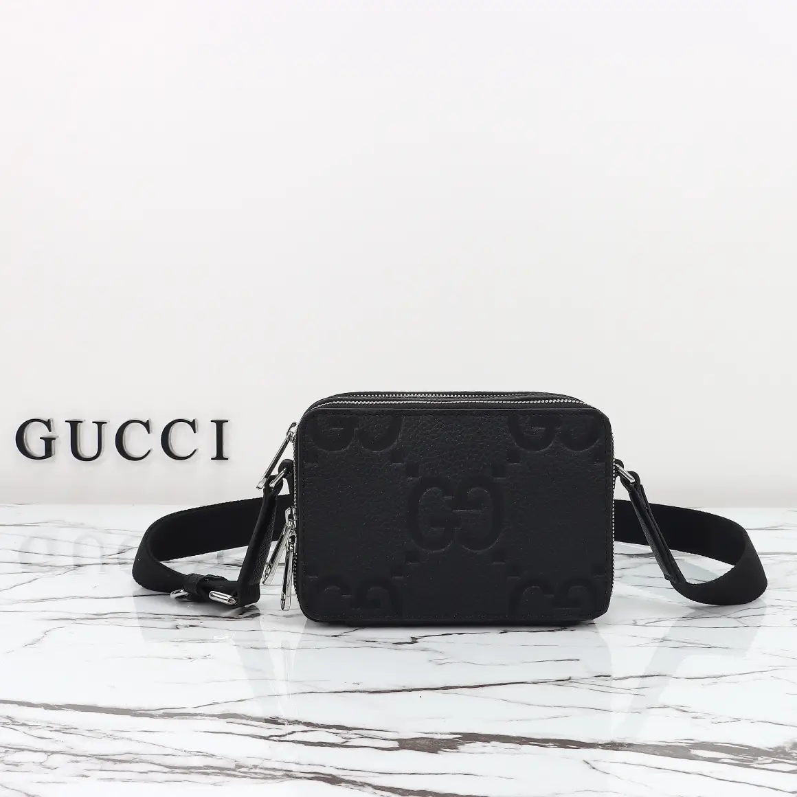 Gucci， Original leather, model number 816958 grams press