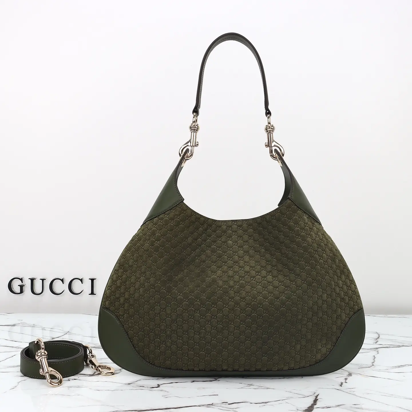 Gucci， Original leather, model number 834981 green grinder