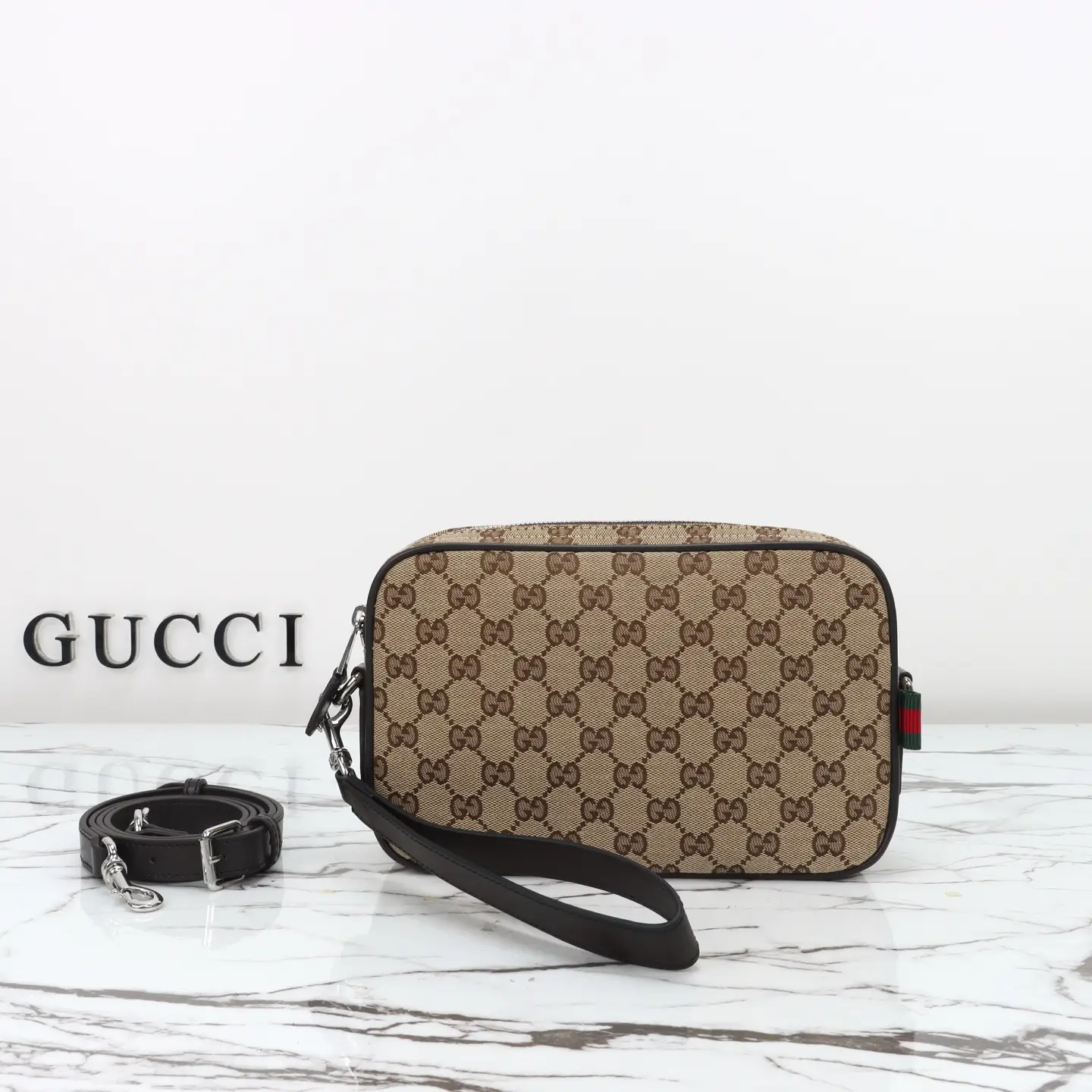 Gucci， Original leather, style 834802 apricot cloth size