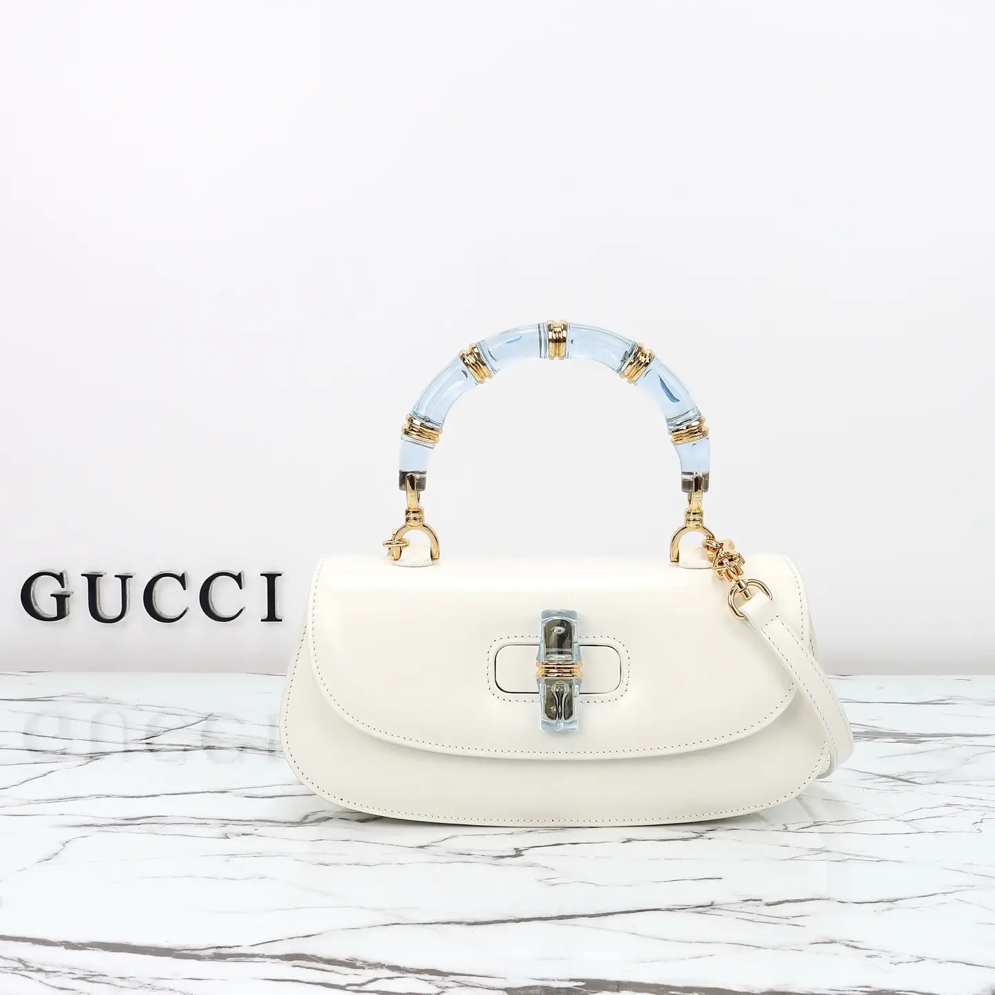 Gucci， Original leather, model number 827750 white leather