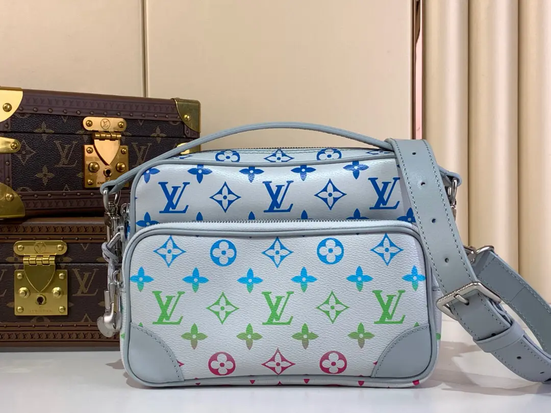 ✨ M13897 Colorful Nil Handbag is stylish and compact, belonging to Monog